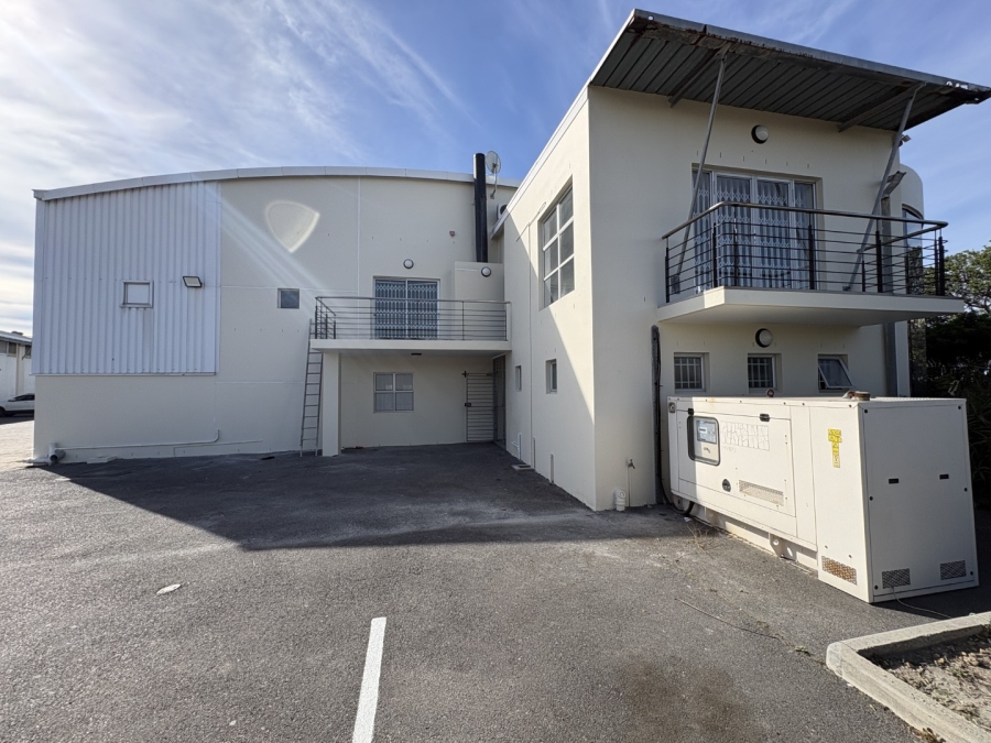 To Let Commercial Property for Rent in Montague Gardens Western Cape